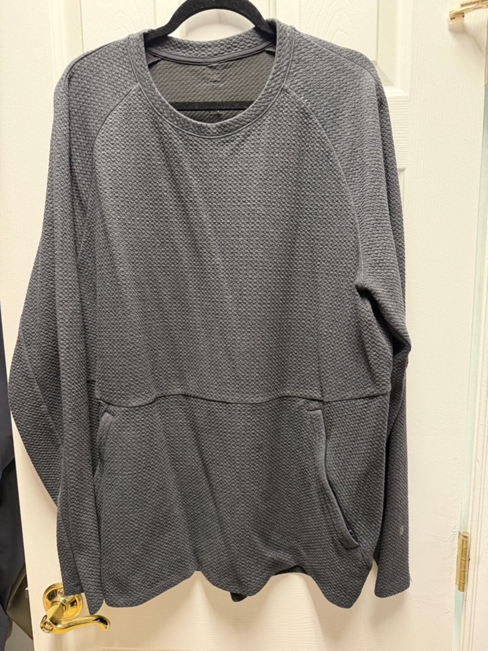 lululemon athletica Men's Crewneck Sweater - Charcoal Gray